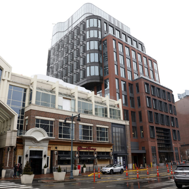 A new lab building that was built at the site of the former Macy’s at the CambridgeSide Galleria. While Greater Boston is one of the world’s premier life-science markets, many of the lab buildings developed in the past few years are empty, and are likely to stay that way for the foreseeable future.